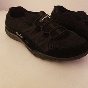 Skechers memory foam shoes, 8.5
